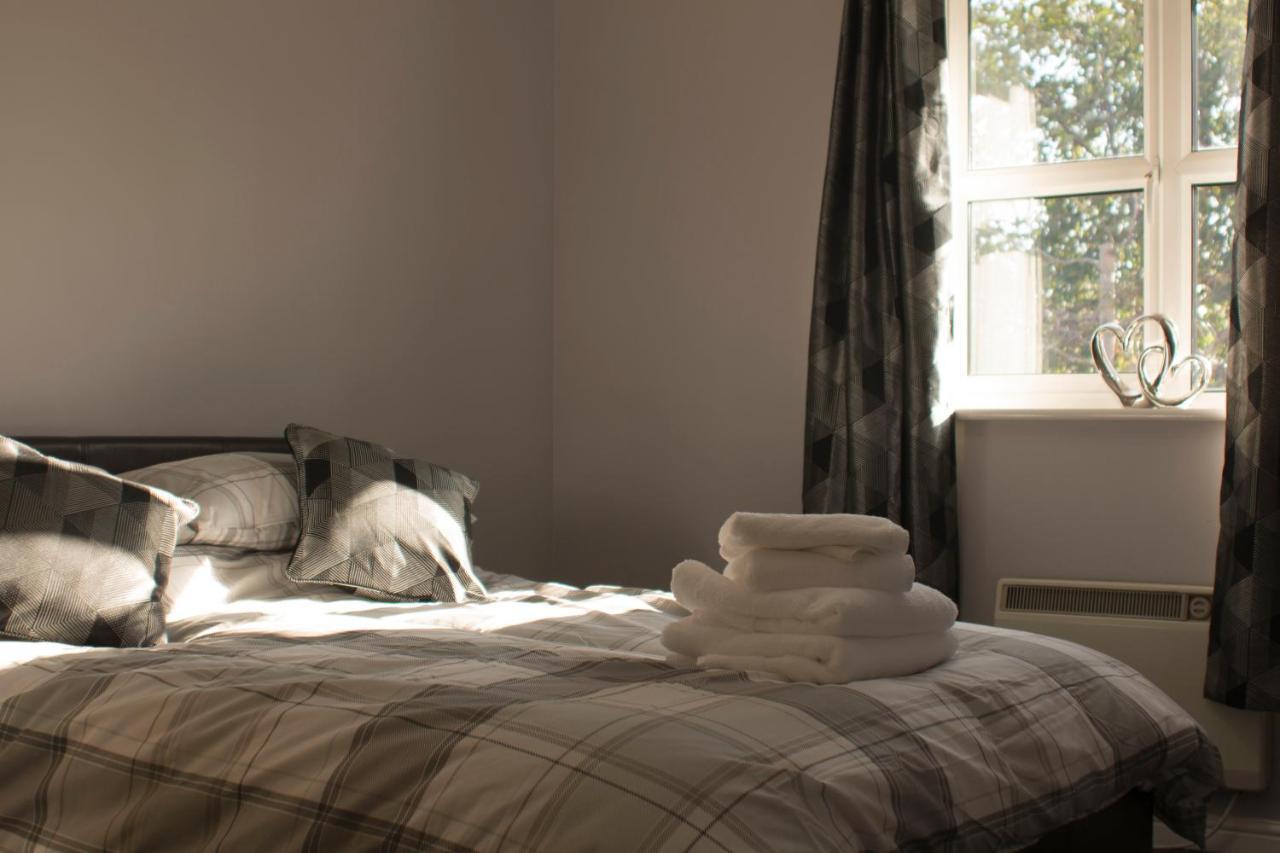 The Bell Apartment. Modern, Stylistic & Luxurious 福尔柯克 外观 照片